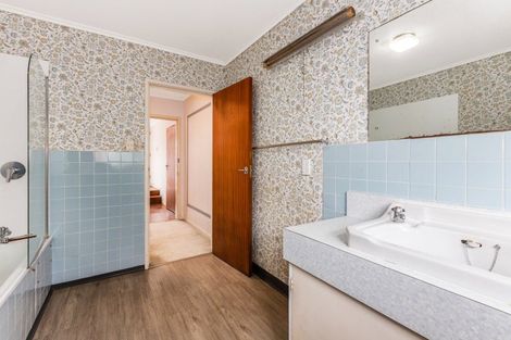 Photo of property in 1 Bede Grove, Tawa, Wellington, 5028