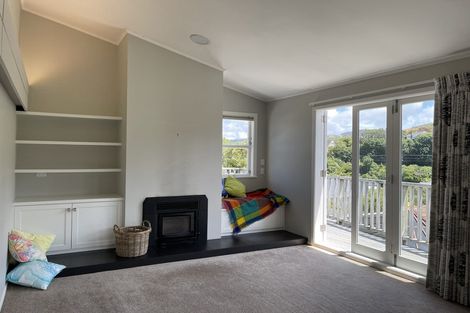 Photo of property in 43 Cashmere Avenue, Khandallah, Wellington, 6035