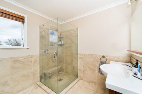 Photo of property in 8 Goodwyn Crescent, Hokowhitu, Palmerston North, 4410