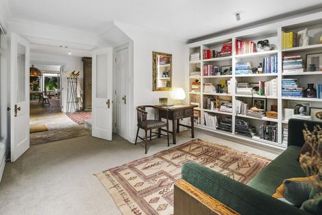 Photo of property in 49b Roland Road, Greenhithe, Auckland, 0632