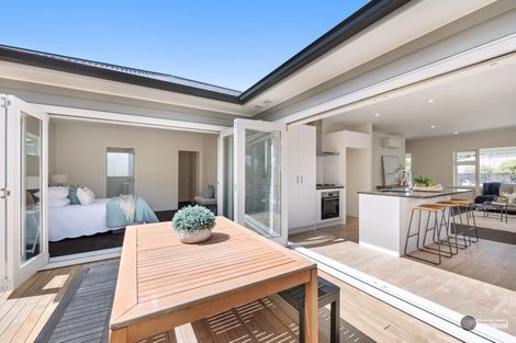 Photo of property in 39a Riddlers Crescent, Petone, Lower Hutt, 5012