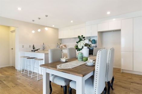 Photo of property in 30a Seaview Road, Glenfield, Auckland, 0629