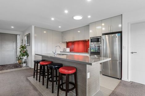 Photo of property in 60 Butterworth Crescent, Papamoa Beach, Papamoa, 3118