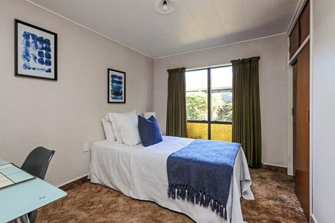 Photo of property in 15 Kirkcaldy Place, Flaxmere, Hastings, 4120