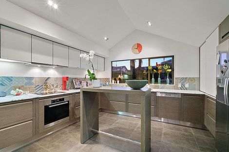 Photo of property in 7 Rangitoto Terrace, Milford, Auckland, 0620