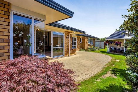 Photo of property in 362 Mangorei Road, Merrilands, New Plymouth, 4312