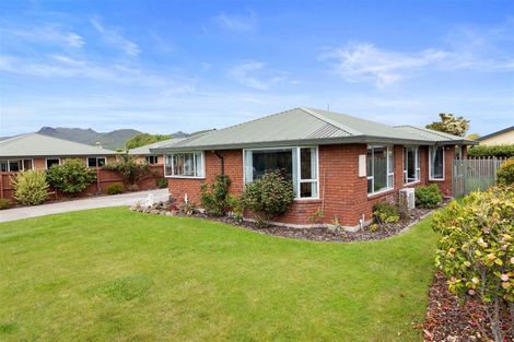 Photo of property in 16 Thistledown Place, Woolston, Christchurch, 8062