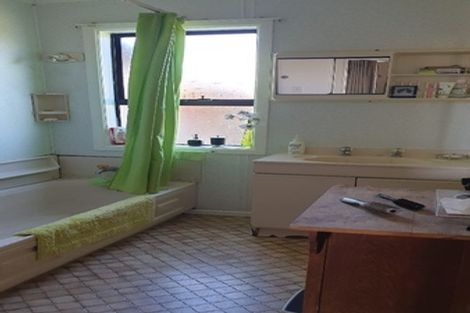 Photo of property in 32 Leicester Street, Patea, 4520