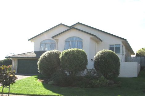 Photo of property in 2 Woodgers Way, Somerville, Auckland, 2014