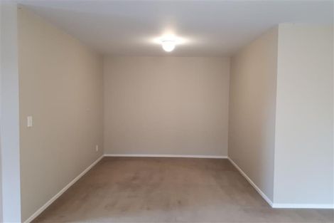 Photo of property in 19 Calypso Way, Unsworth Heights, Auckland, 0632