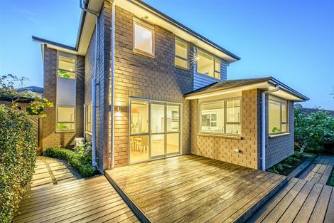 Photo of property in 34a Exmouth Road, Northcote, Auckland, 0627