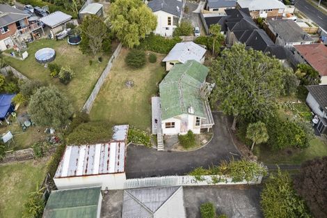Photo of property in 13 Ennis Avenue, Pakuranga Heights, Auckland, 2010