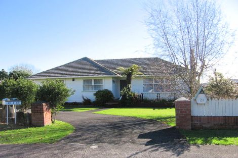 Photo of property in 21 Mickle Street, Te Atatu South, Auckland, 0610