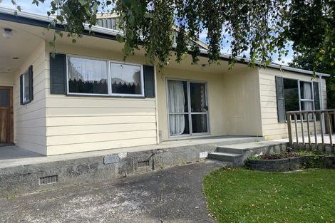 Photo of property in 52 California Drive, Totara Park, Upper Hutt, 5018