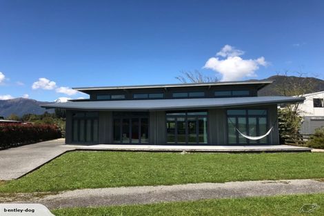 Photo of property in 103 Cashmere Bay Road, Moana, 7875