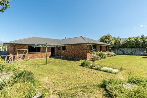 Photo of property in 100 Shields Street, Clyde, 9330