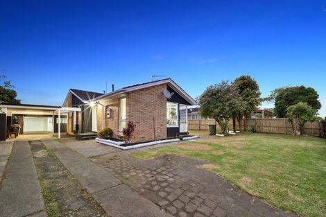 Photo of property in 39 Cottingham Crescent, Mangere East, Auckland, 2024