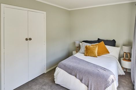 Photo of property in 2/22 Shackleton Grove, Stokes Valley, Lower Hutt, 5019