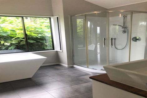 Photo of property in 120 Caton Road, Waitakere, Henderson, 0782