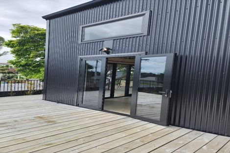 Photo of property in 16 Peace Avenue, Moturoa, New Plymouth, 4310