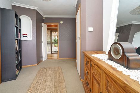 Photo of property in 30 Braid Road, St Andrews, Hamilton, 3200