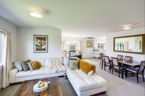 Photo of property in 425 Southland Place, Raureka, Hastings, 4120