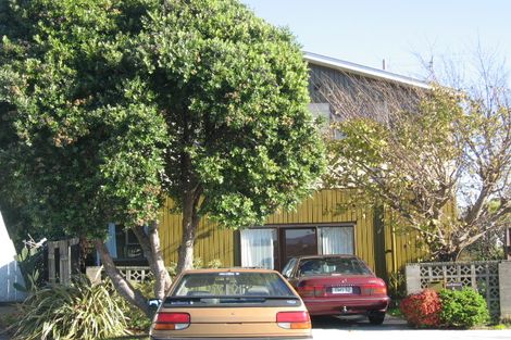 Photo of property in 8 Greenwich Grove, Stokes Valley, Lower Hutt, 5019