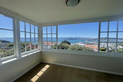 Photo of property in 9 Wadestown Road, Wadestown, Wellington, 6012