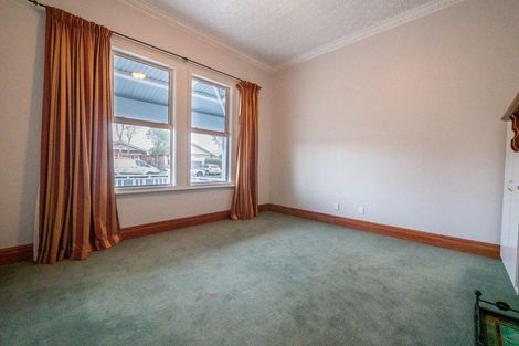 Photo of property in 40 Hargest Crescent, Saint Kilda, Dunedin, 9012