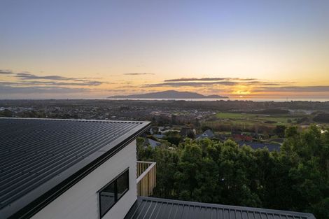 Photo of property in 94 Kotare Street, Waikanae, 5036