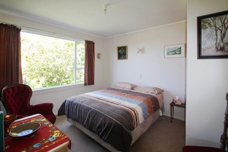 Photo of property in 70 Awamoa Road, Holmes Hill, Oamaru, 9401