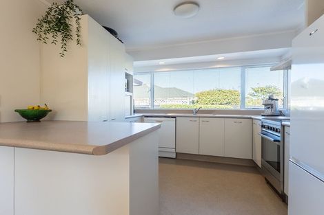 Photo of property in 5 Beachwater Grove, Paraparaumu Beach, Paraparaumu, 5032