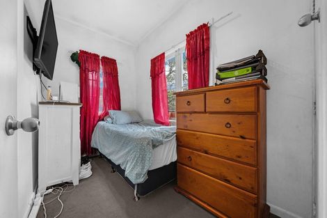 Photo of property in 12 Gordon Road, Papatoetoe, Auckland, 2025