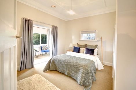 Photo of property in 356 Bay View Road, Saint Clair, Dunedin, 9012