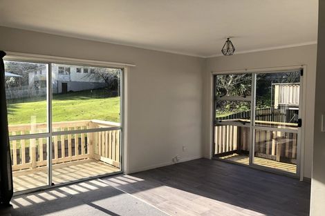 Photo of property in 2/25 Edgware Road, West Harbour, Auckland, 0618