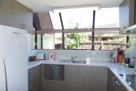 Photo of property in 1/35 Solway Avenue, Ilam, Christchurch, 8041