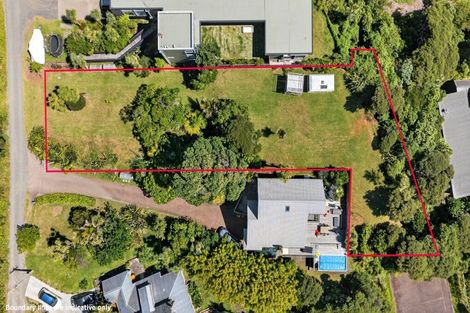 Photo of property in 72 Domain Crescent, Muriwai, 0881