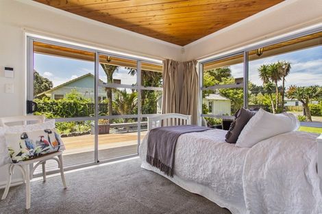 Photo of property in 19 Ronald Avenue, Glenbrook, Waiuku, 2681