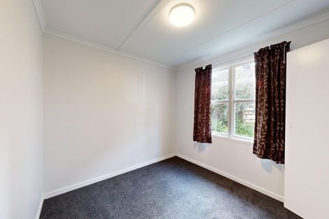 Photo of property in 21 Akaroa Drive, Maupuia, Wellington, 6022