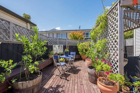 Photo of property in 27a Bauchop Road, Waterloo, Lower Hutt, 5011