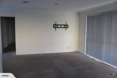 Photo of property in 76a Hepburn Road, Glendene, Auckland, 0602