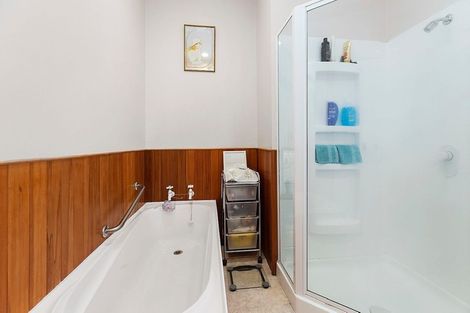 Photo of property in 21 Crawford Green, Miramar, Wellington, 6022