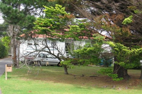 Photo of property in 76 Kelman Road, Kelston, Auckland, 0602