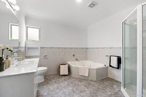 Photo of property in 89 Glendhu Road, Bayview, Auckland, 0629