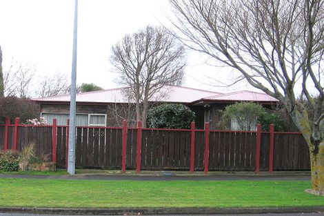 Photo of property in 73 Churchill Avenue, Hokowhitu, Palmerston North, 4410