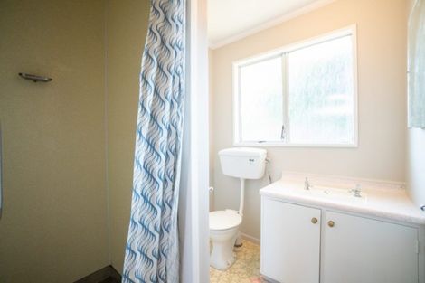 Photo of property in 12 Kowhai Avenue, Takaro, Palmerston North, 4410