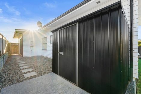 Photo of property in 5 Kuku Avenue, Red Beach, 0932