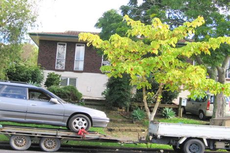 Photo of property in 11 Mirrabooka Avenue, Botany Downs, Auckland, 2010