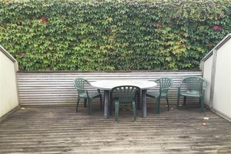 Photo of property in Pirie Street Townhouses, 22/35 Pirie Street, Mount Victoria, Wellington, 6011