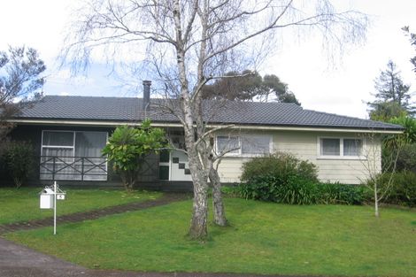 Photo of property in 5 Mack Place, Red Hill, Papakura, 2110